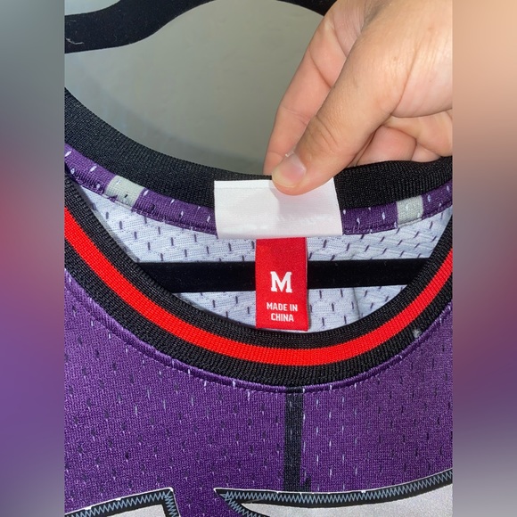 Brand new Mitchell and ness Vince carter jersey size med - Picture 3 of 4
